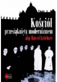 Kościół przesiąknięty modernizmem