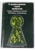 O społeczeństwie i teorii społecznej