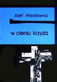 W cieniu krzyża