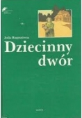 Dziecinny dwór