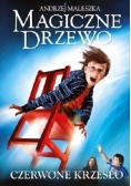 Magiczne drzewo .Czerwone krzesło