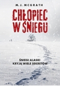 Chłopiec w śniegu