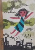 Dwa zielone listki