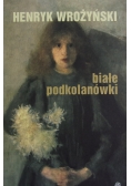Białe podkolanówki