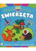 Maluch poznaje zwierzęta