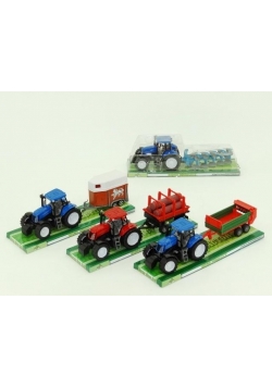 Traktor przyczepa z maszyną
