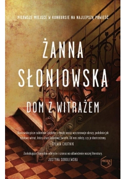 Dom z witrażem